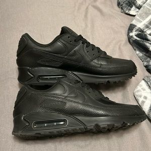 Brand new pair of Nike AirMax